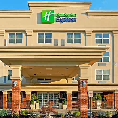 Holiday Inn Express Woodbridge By Ihg Avenel Exterior foto