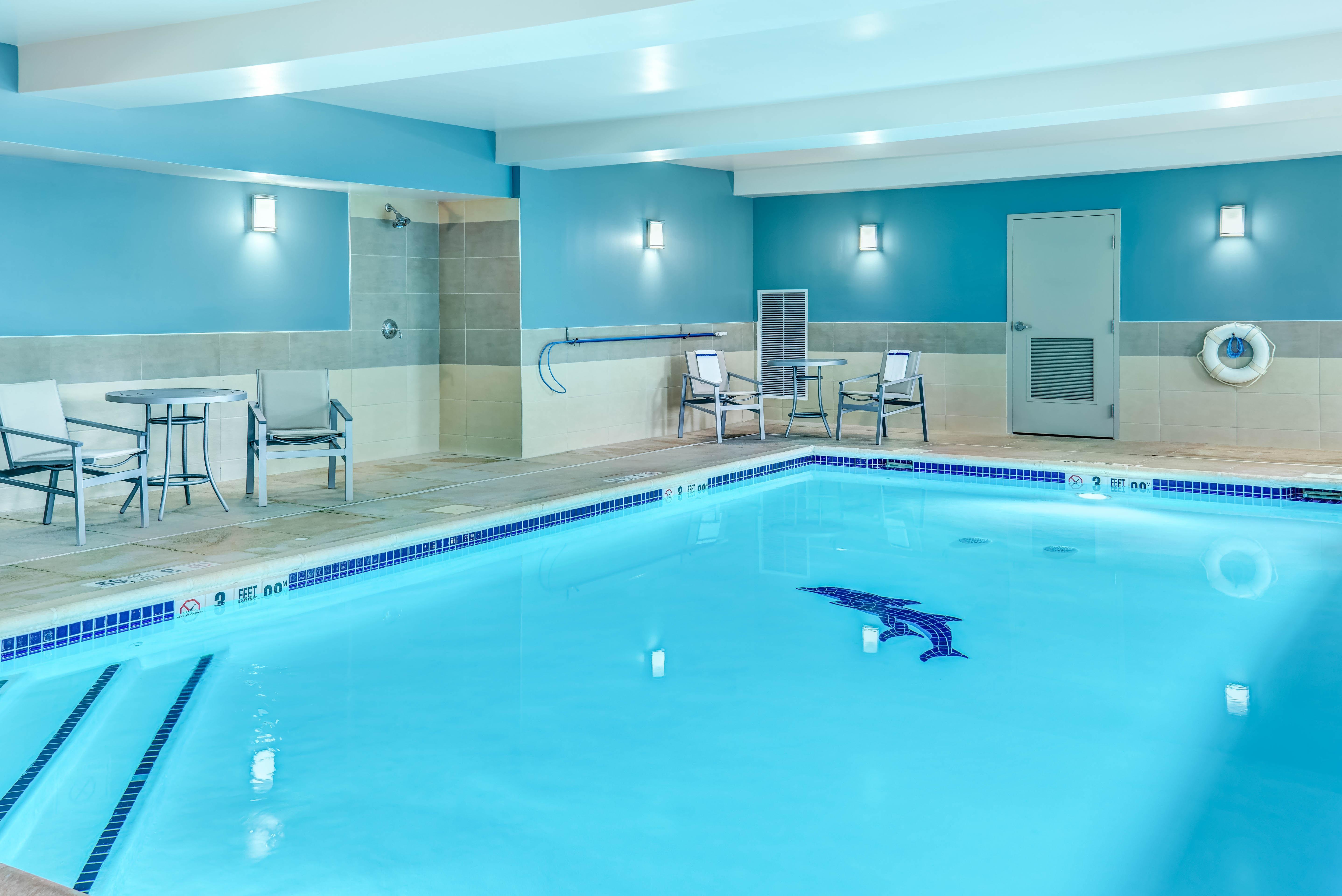 Holiday Inn Express Woodbridge By Ihg Avenel Exterior foto
