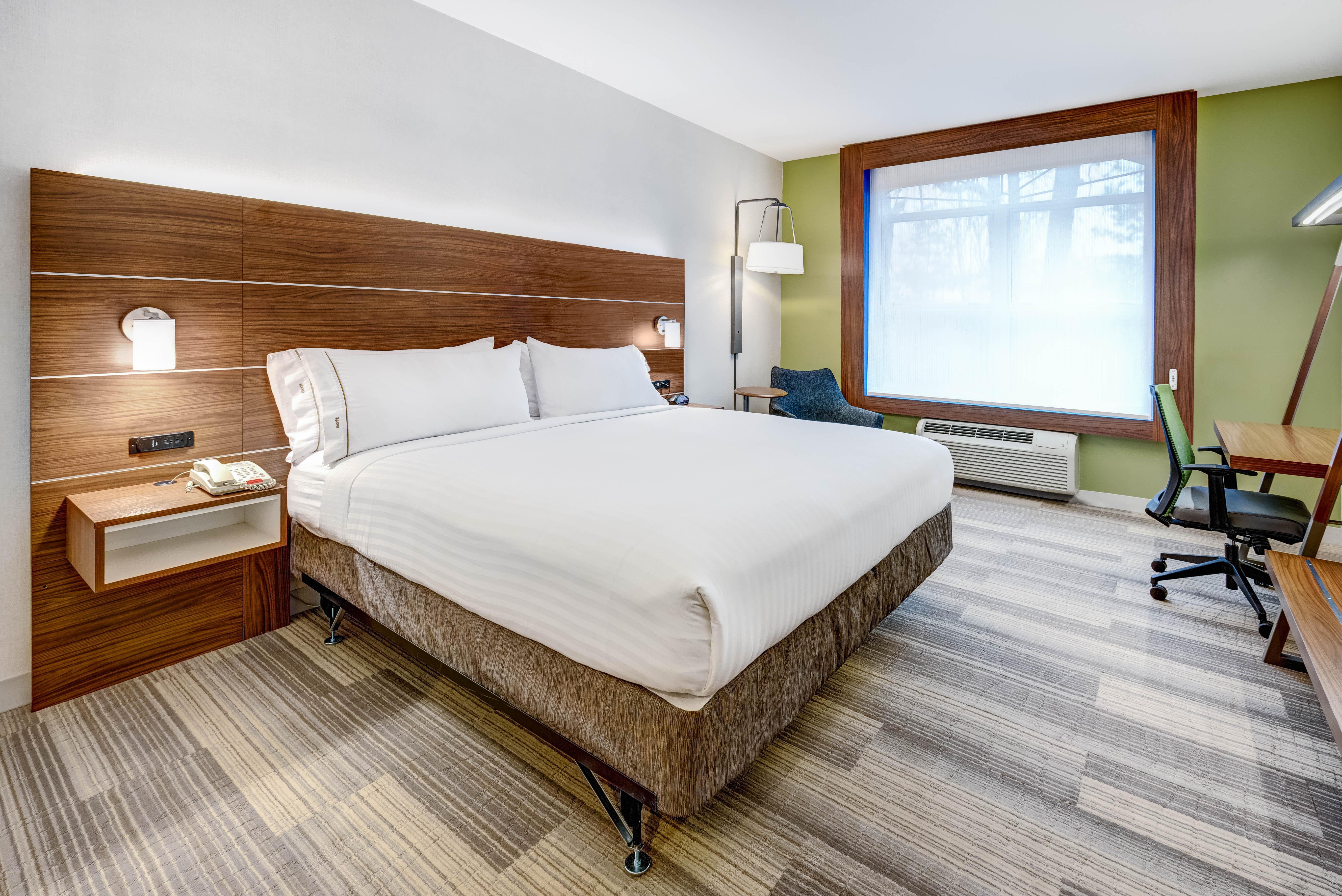 Holiday Inn Express Woodbridge By Ihg Avenel Exterior foto